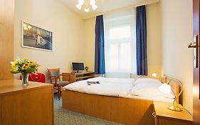 Hotel Adler Prague 4*